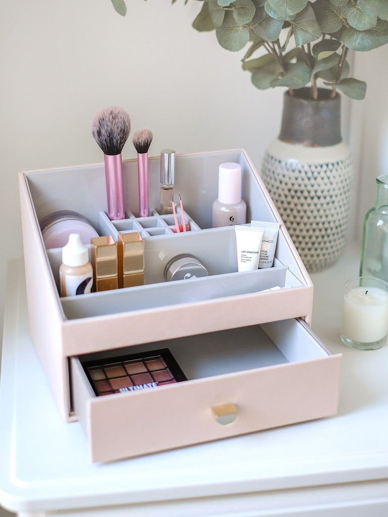 Classic Blush Makeup Organiser