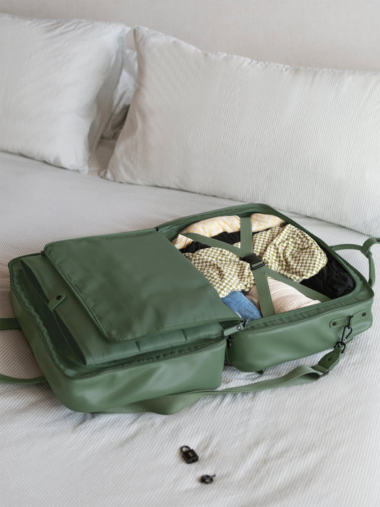Green Cabin Bag