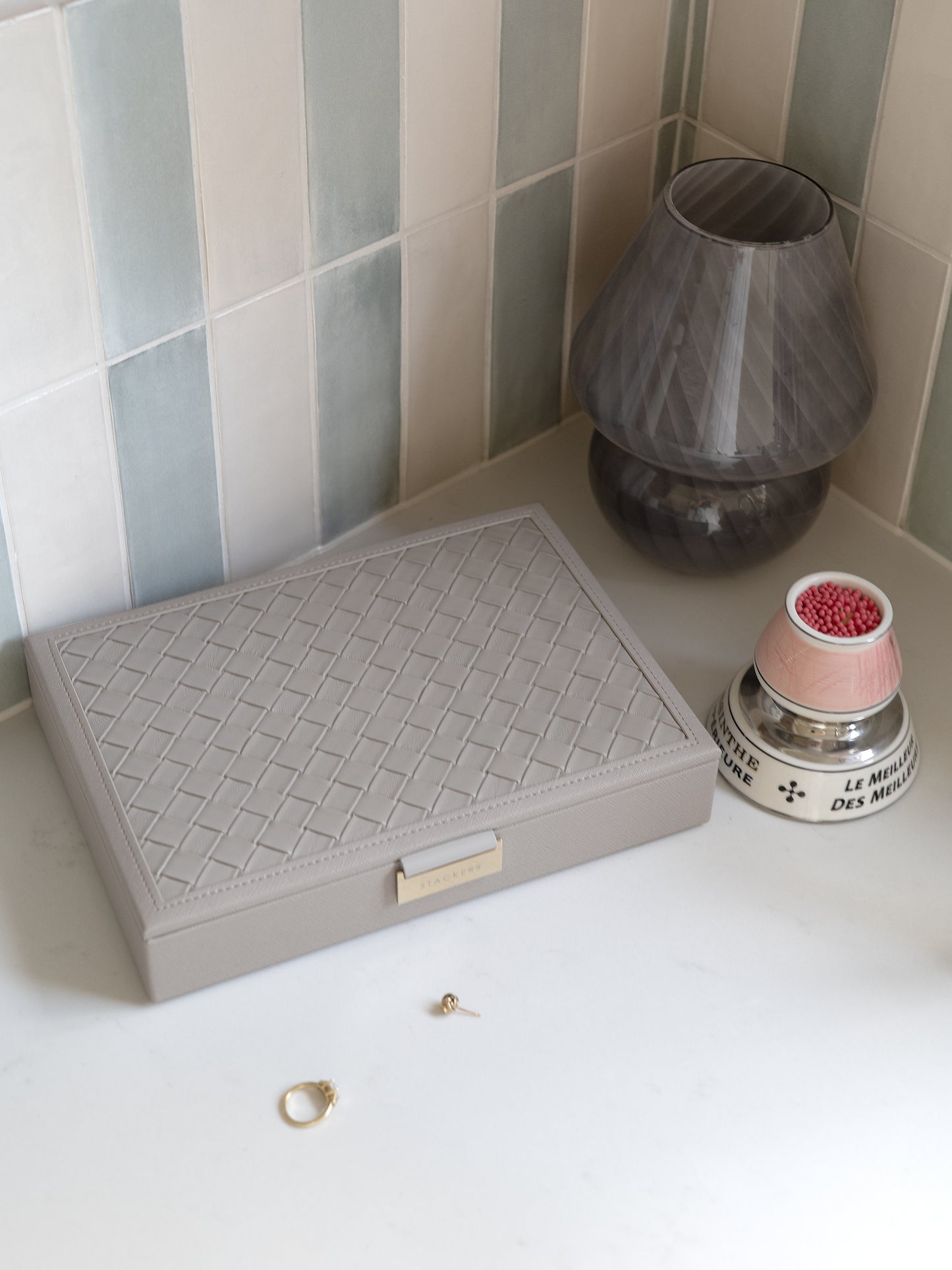 Classic Taupe Woven Lid