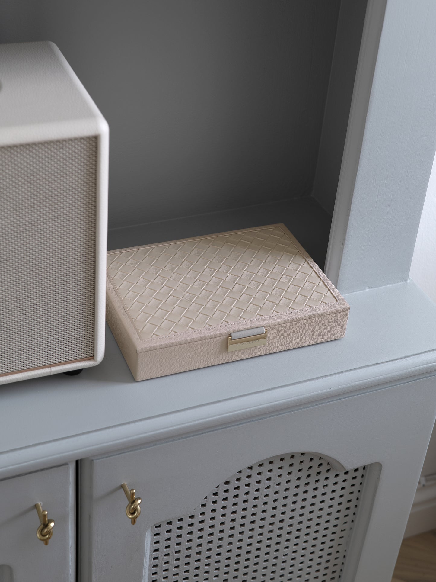 Classic Blush Woven Lid