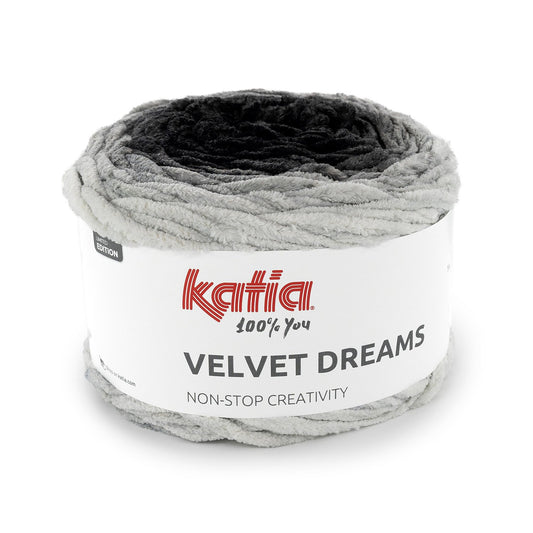 Velvet Dreams Yarn 300G 102 Black